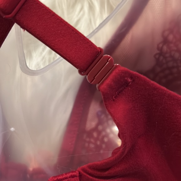 VICTORIA SECRET !!! - Picture 8 of 13